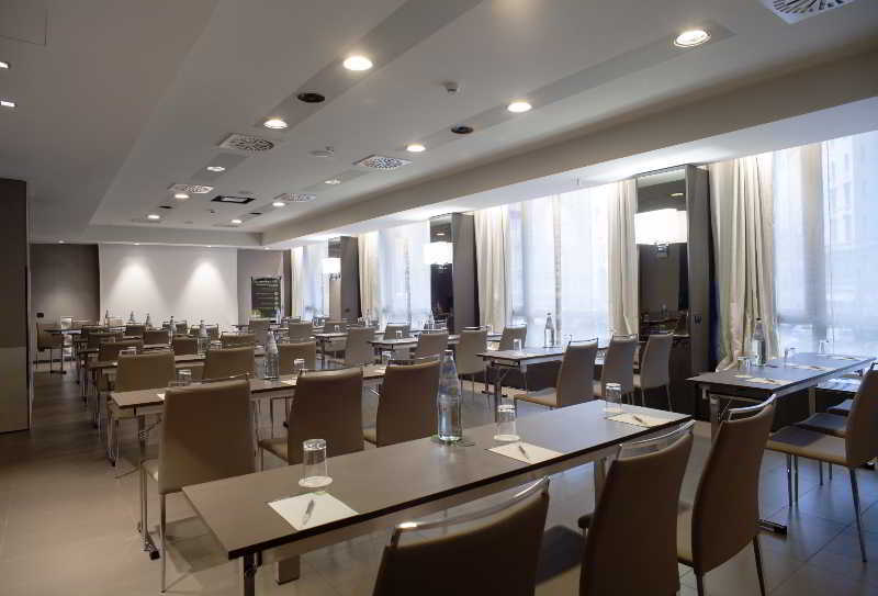 Nh Trento Otel Dış mekan fotoğraf